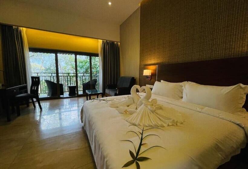 ホテル Elephant Passage Resort Munnar