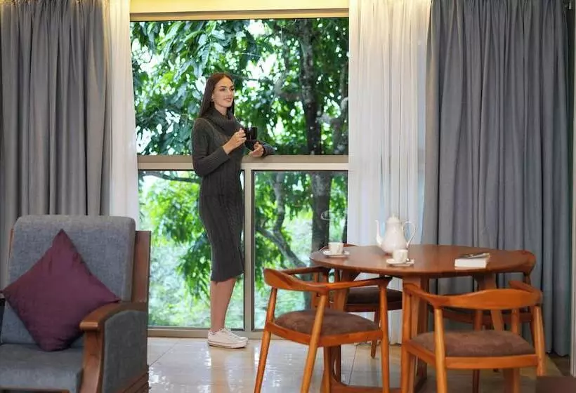 ホテル Elephant Passage Resort Munnar