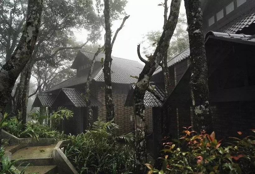 ホテル Elephant Passage Resort Munnar