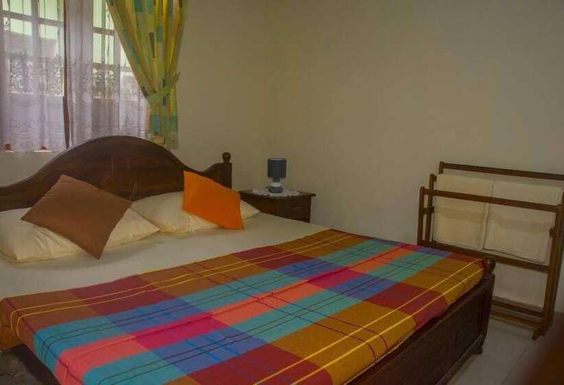 مبيت وإفطار Granary Home Stay