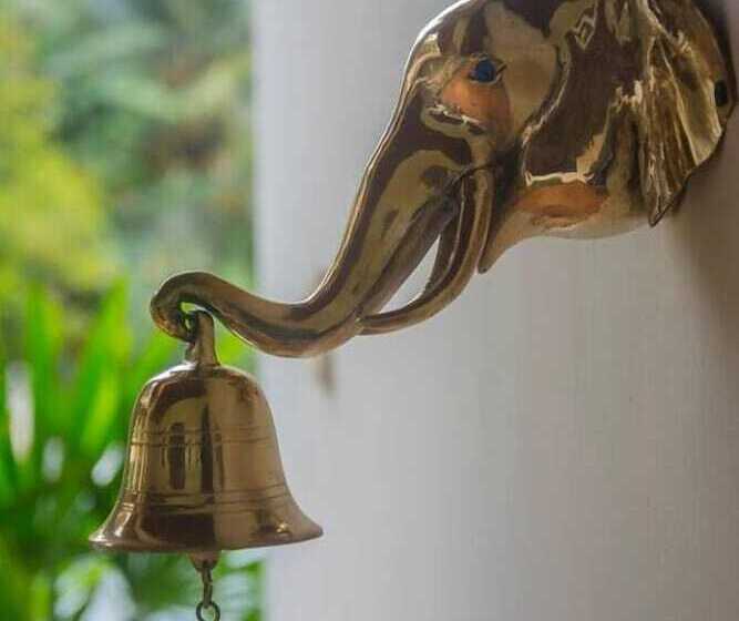 مبيت وإفطار Granary Home Stay