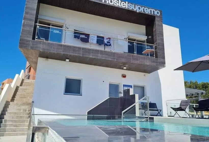 Hostel Supremo