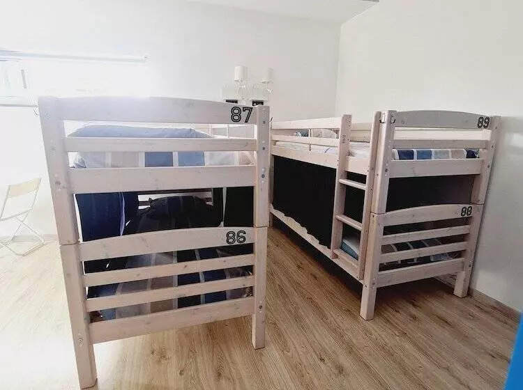 Hostel Supremo