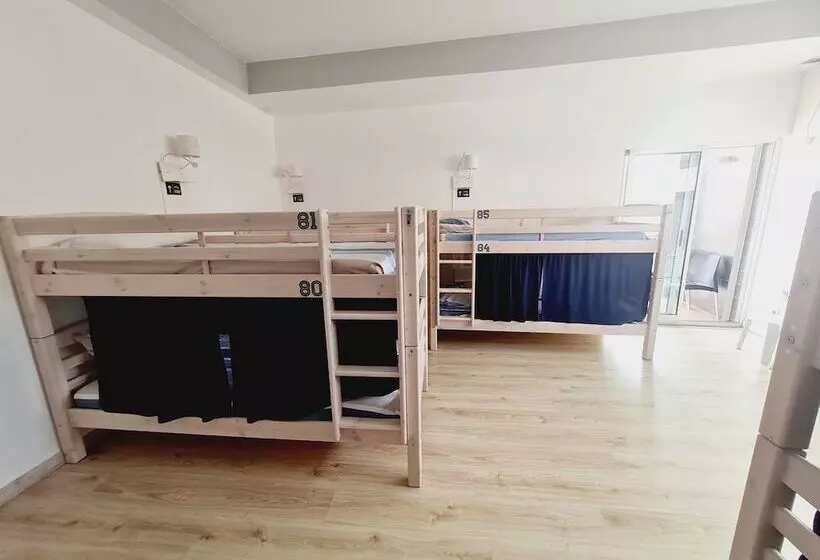 Hostel Supremo