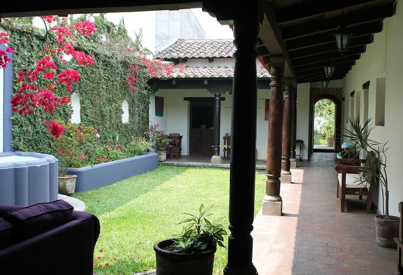 تختخواب و صبحانه Casa Naranjo