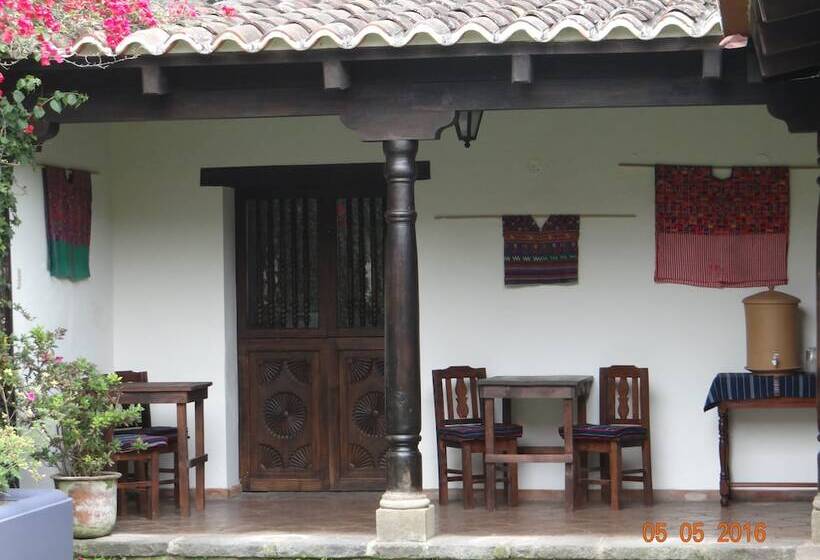 تختخواب و صبحانه Casa Naranjo