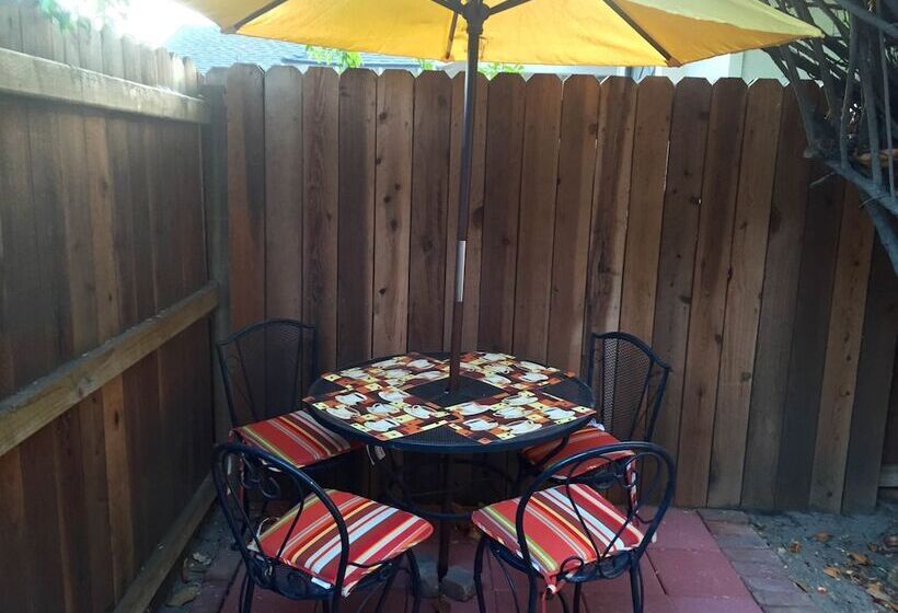 مبيت وإفطار Sunshine La Bnb