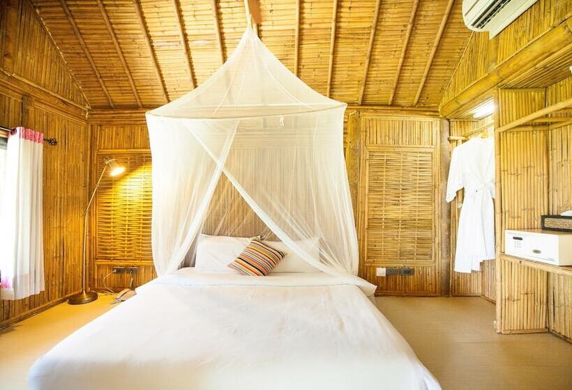 هتل Anyavee Krabi Beach Resort