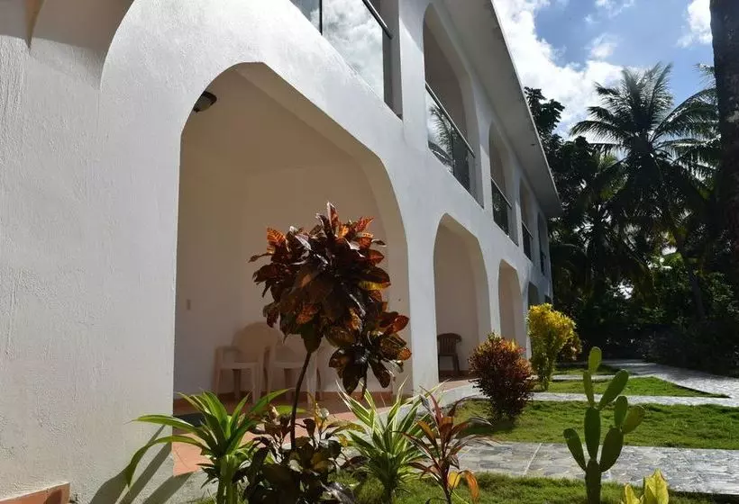 هتل Auberge Du Rayon Vert