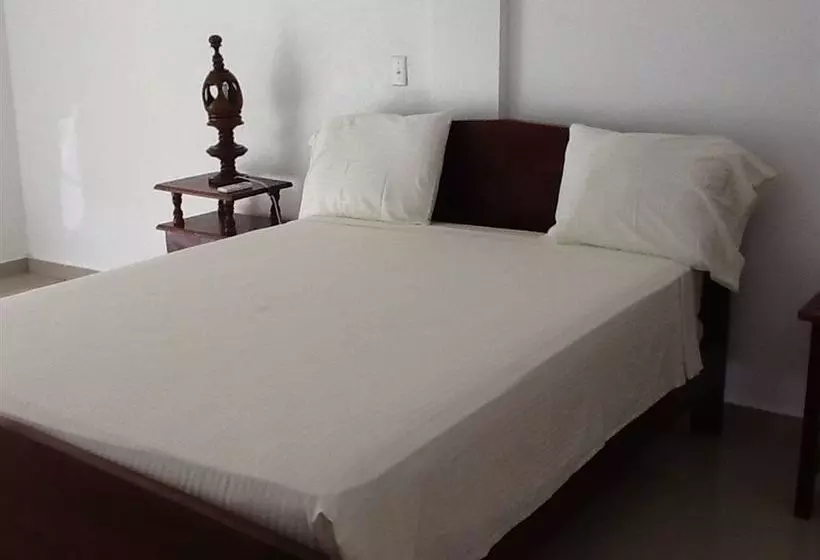 هتل Auberge Du Rayon Vert