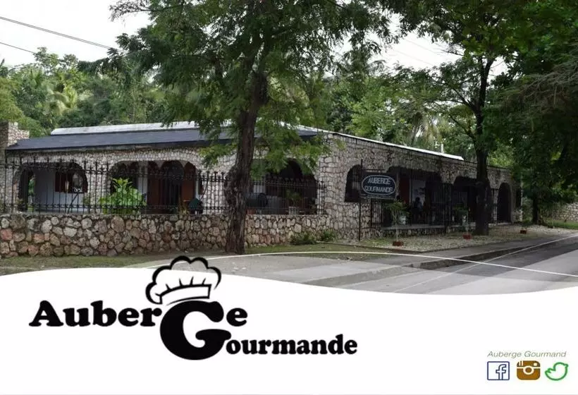 هتل Auberge Du Rayon Vert