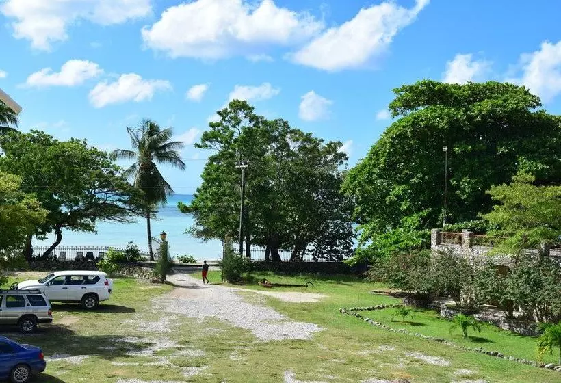 هتل Auberge Du Rayon Vert