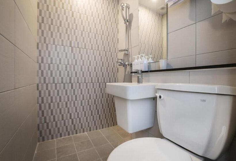 בית מלון כפרי Kenny Stay Jeju Seogwipo