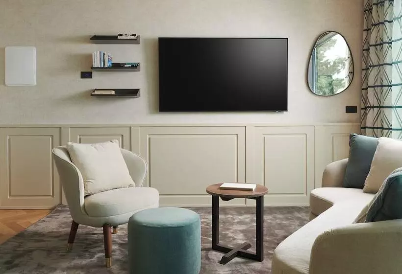 Hotelli Maximilian Suites