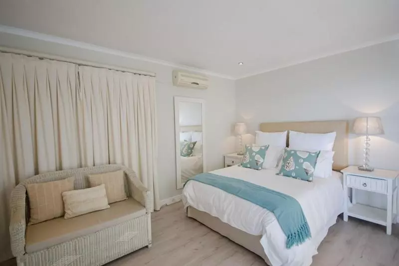 La Petite Baleine Oceanfront Luxury Villa