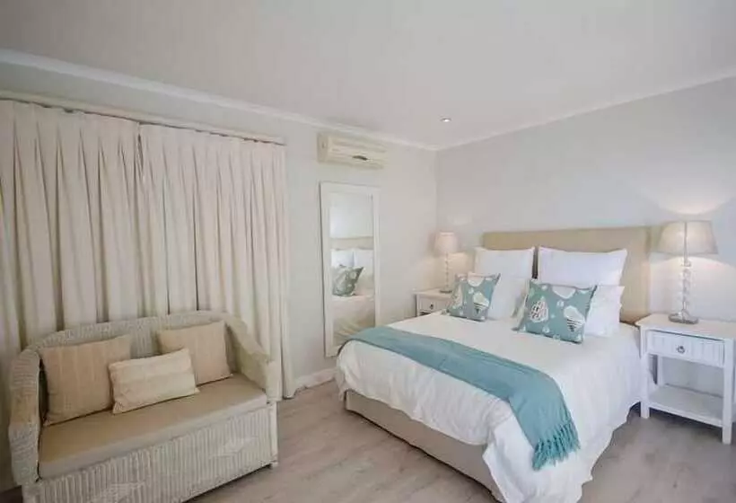 La Petite Baleine Oceanfront Luxury Villa