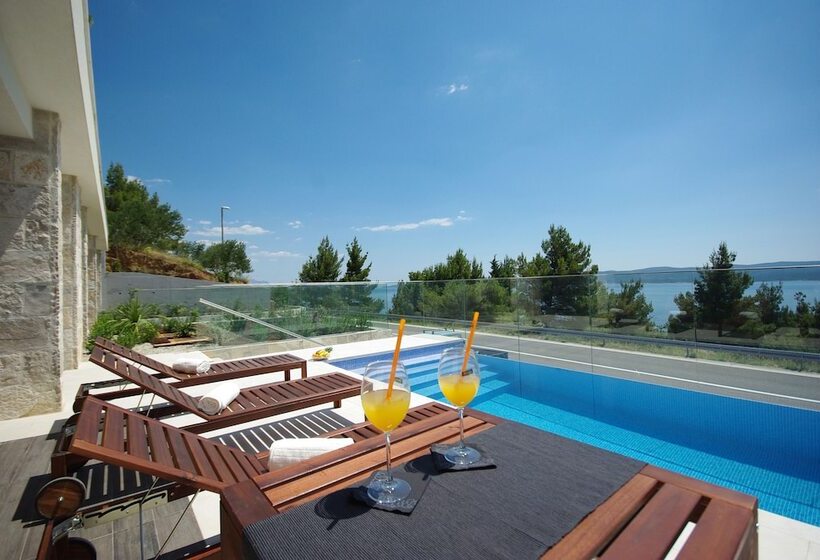 Luxury Apartments Jolara