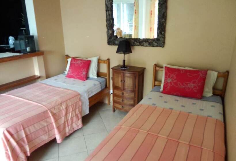 پانسیون Chez Lorna 3 Nights Or Plus