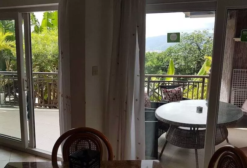 پانسیون Chez Lorna 3 Nights Or Plus