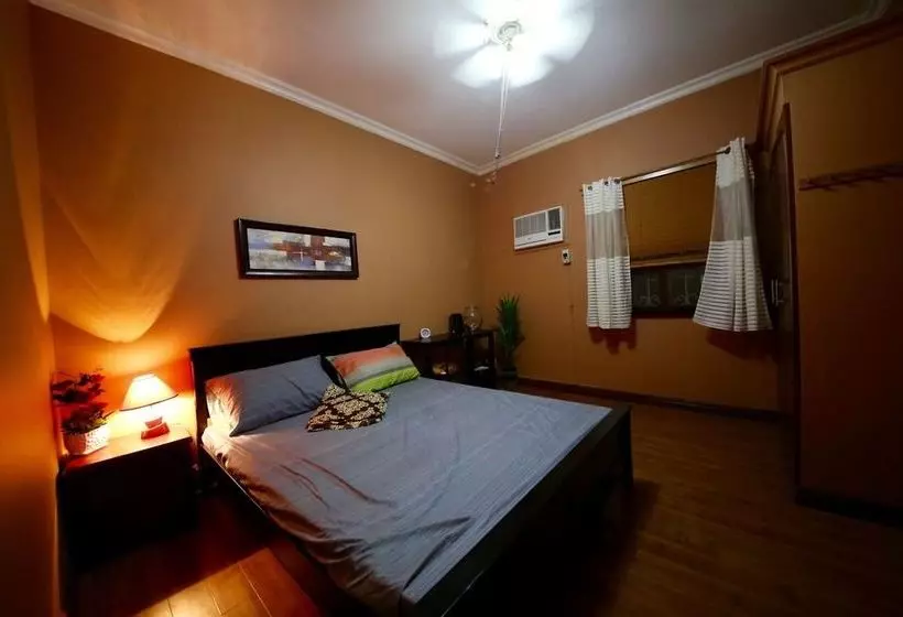 ペンション Dee Guesthouse   White Sands