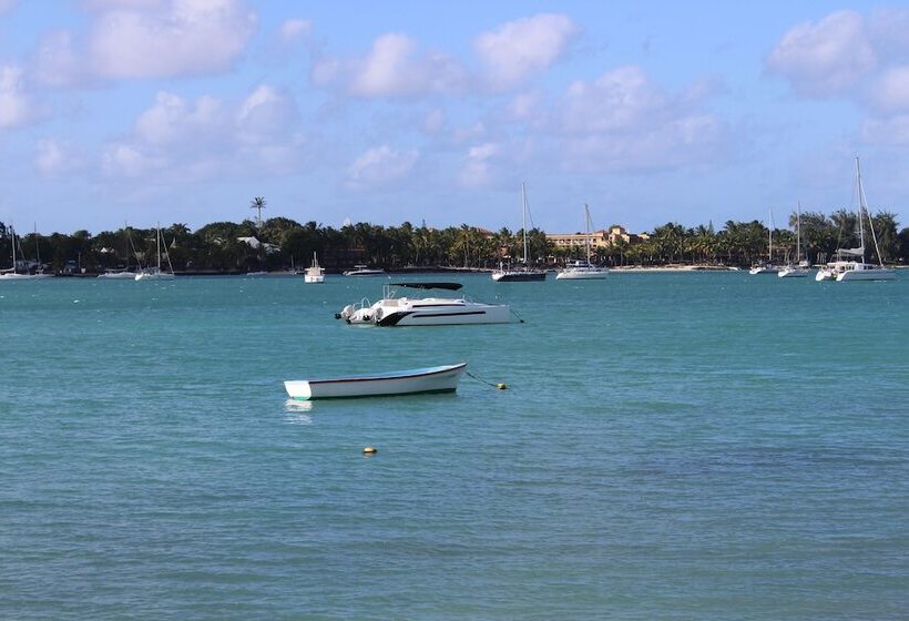 پانسیون Pillay Guest House