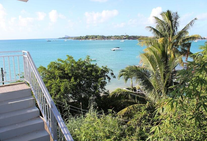 پانسیون Pillay Guest House