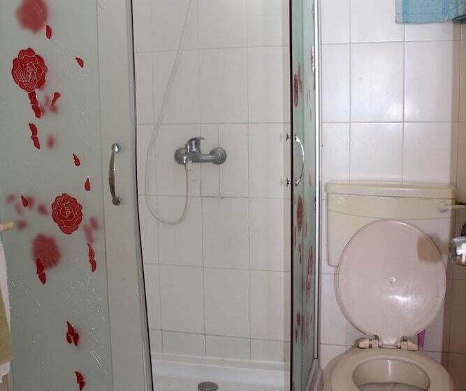 پانسیون Pillay Guest House