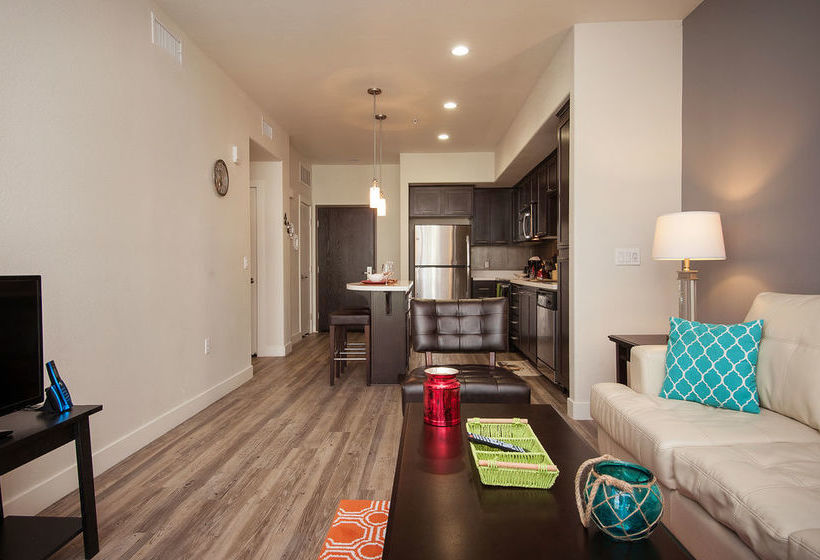 Sunshine Suites At East Village