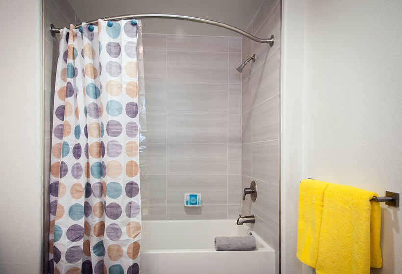 Sunshine Suites At East Village