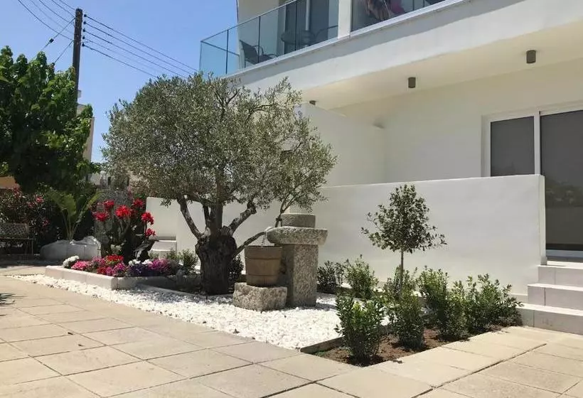 Themis Apartments