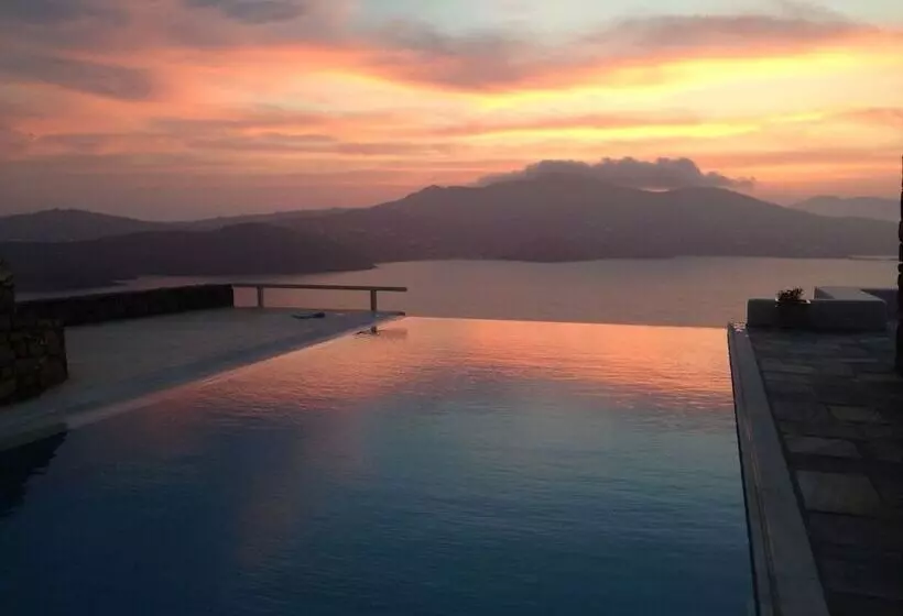 Villa Joy