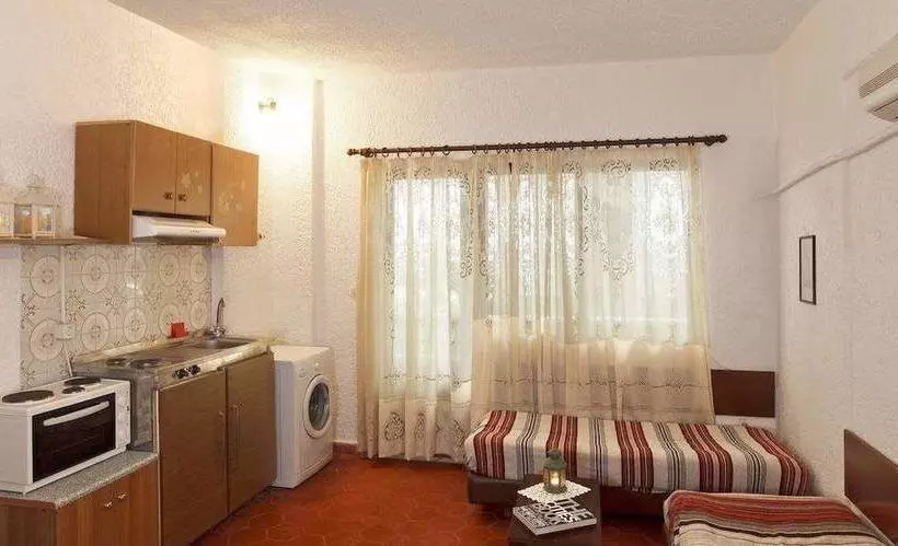 Emmanuel Apartments
