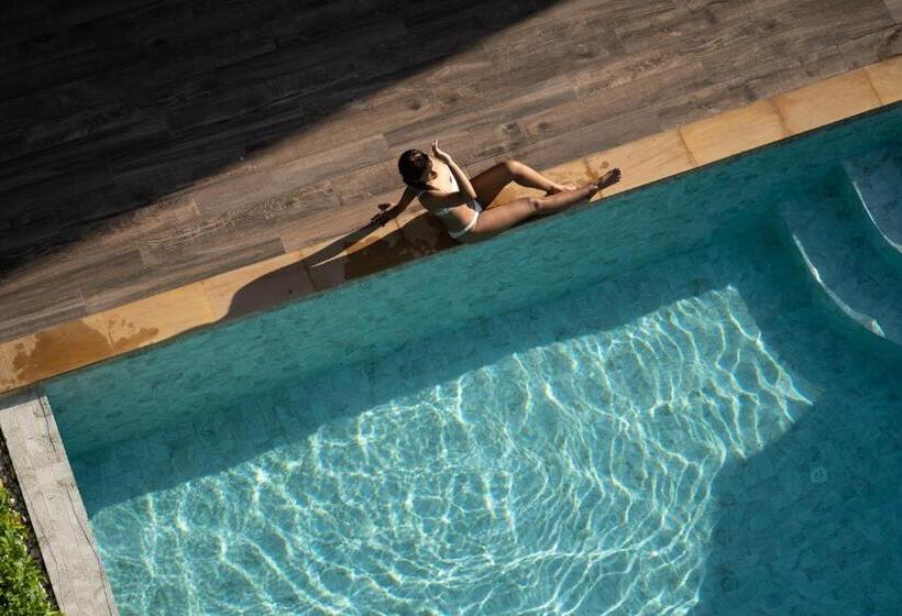 בית מלון כפרי Krabi Seabass