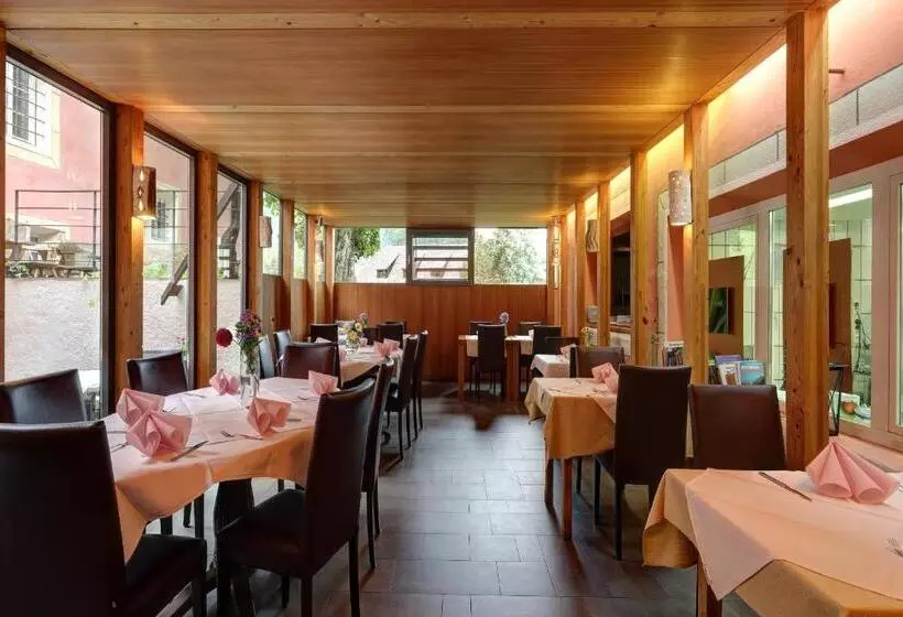 Hotelli Steinhauswirt