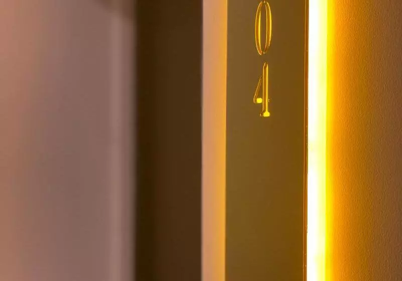 هتل The Originals Boutique, Hôtel Le Marignan,le Havre Centre Gare