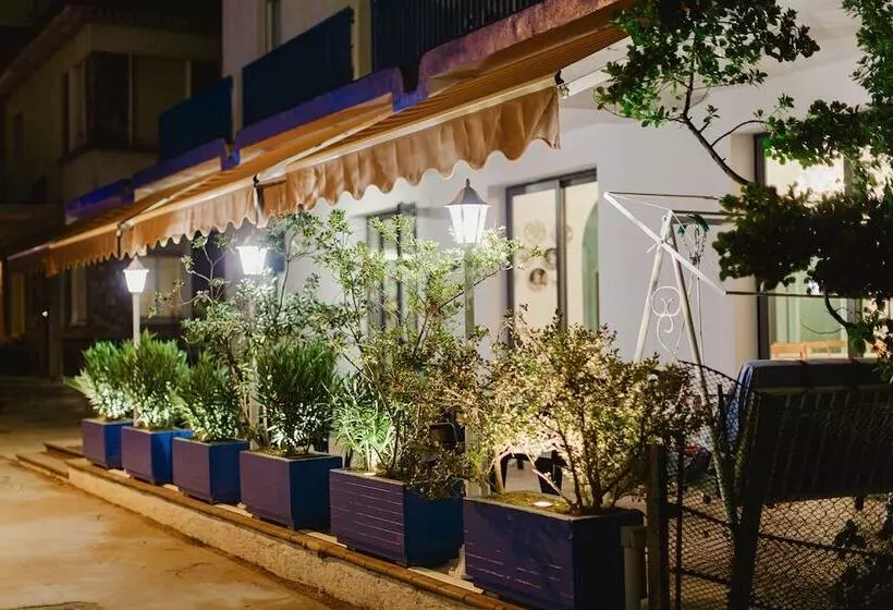 هتل Villa Lauretta
