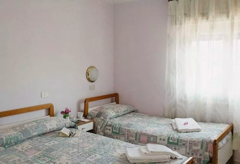 هتل Villa Lauretta