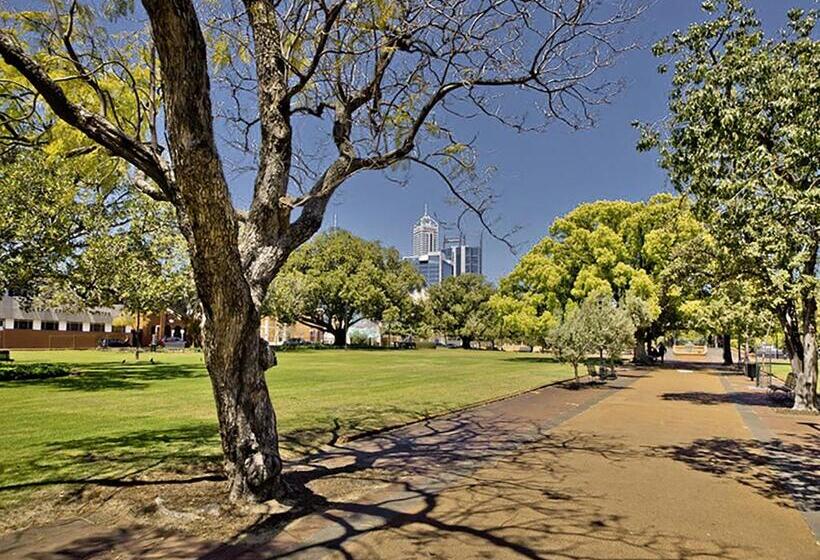 فندق صغير Myozexp Palmerston Lodge