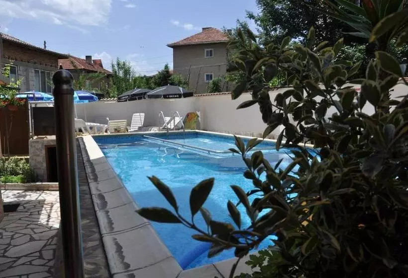 Family Hotel Dalia