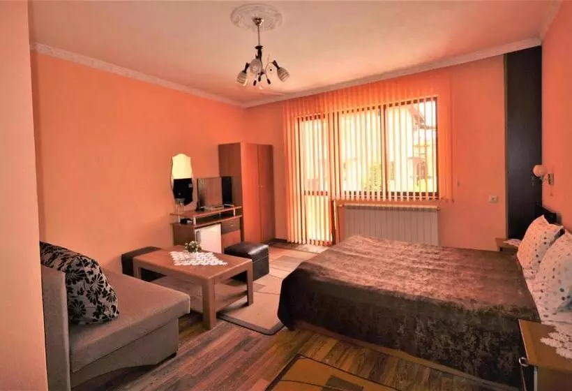 Family Hotel Dalia