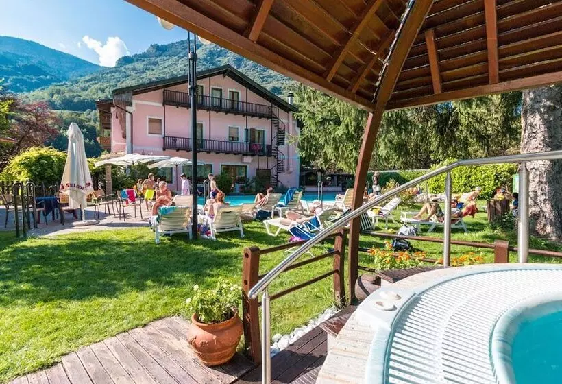 Hotelli Aurora