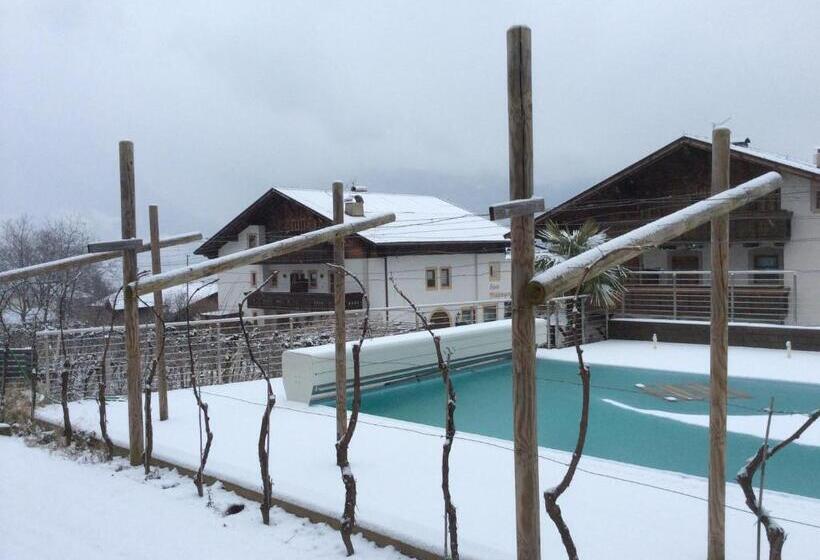 בית מלון כפרי Garni Paler