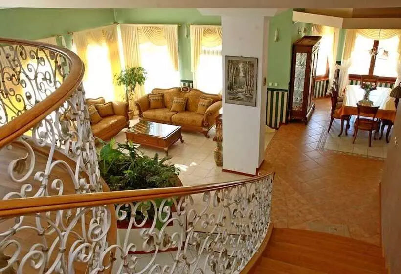 Hotelli Green Garden