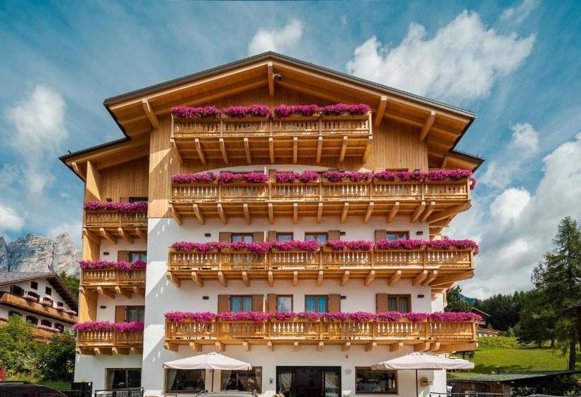 هتل Camina Suite And Spa