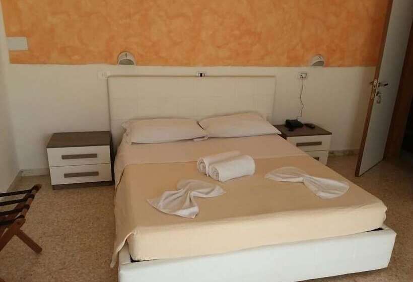 فندق Ristorante Chiar Di Luna