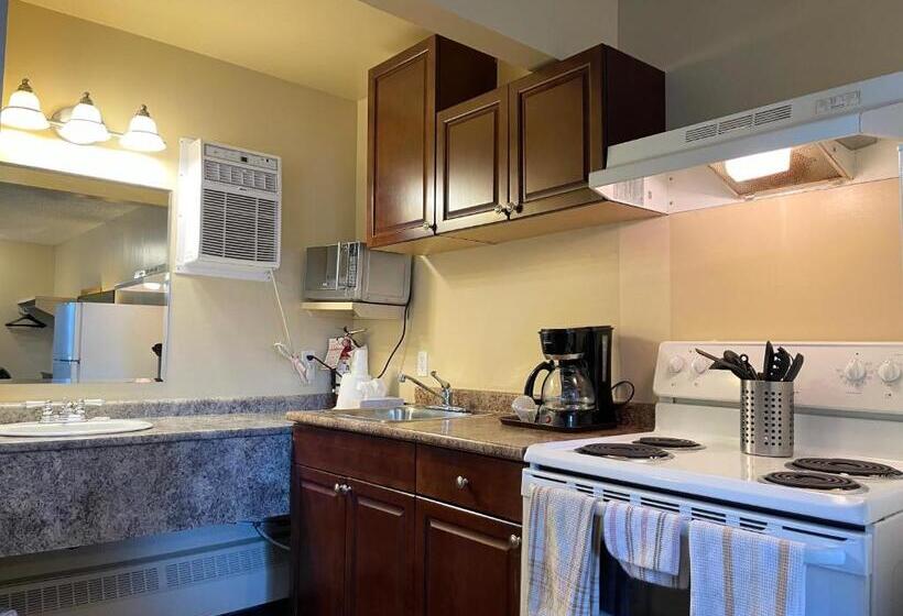 Мотель Dockside Inn