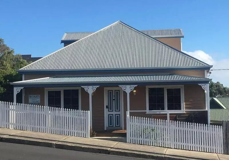 Noah's Stanley Luxury Bed And Breakfast