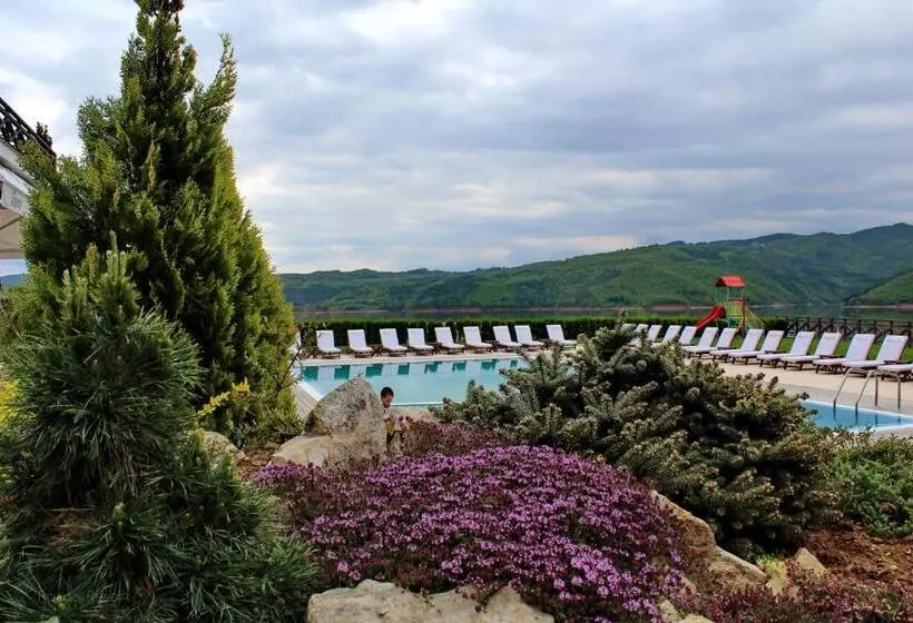 Rocca Resort
