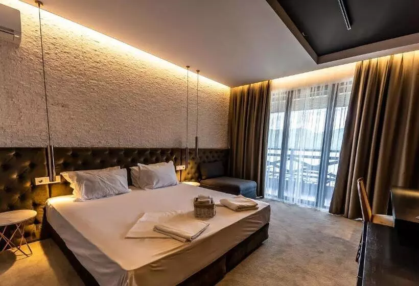 Rocca Resort