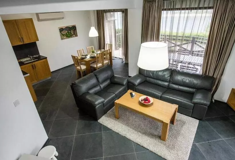 Rocca Resort